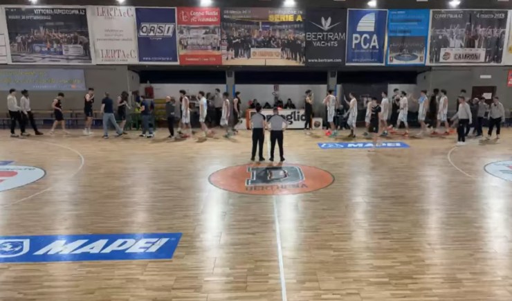 BInt2526/23 – DerthonaLab-Robur Basket Saronno 78-92